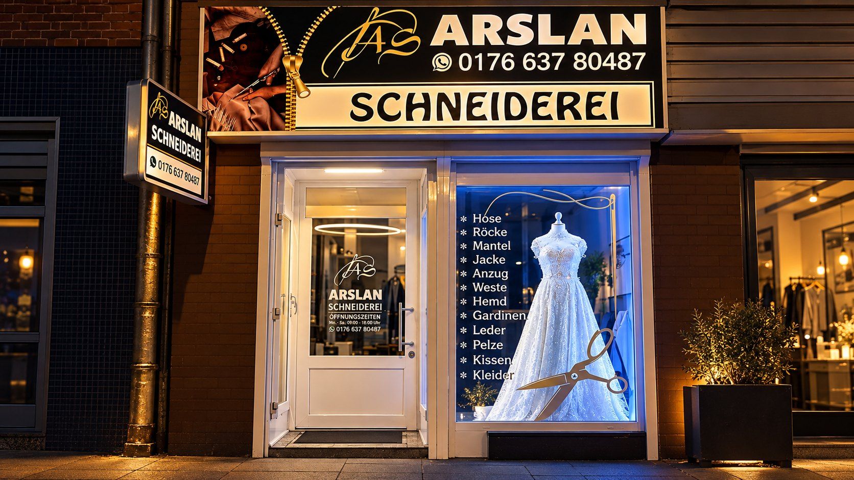 Ladenfront der Arslan Schneiderei in Kiel mit Schild, Eingang und Schaufenster